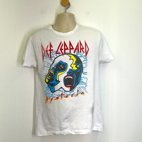Def Leppard - Double Faces Hysteria Fun Graphic Short Sleeve Band Tee Size Med - Picture 1 of 9